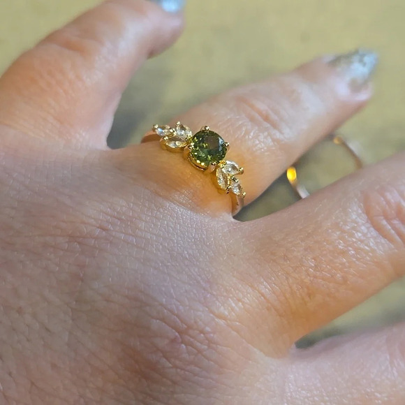 Womens zirconia rings New size 9 Lot SALE - Picture 11 of 12